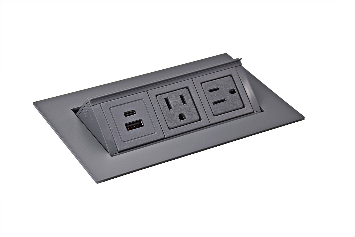 Can this be plugged into a power strip or does it need to plug into a receptacle?