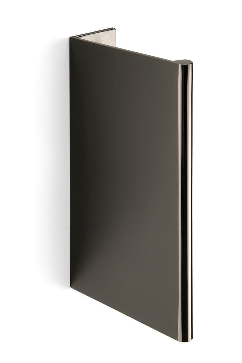 Is the Mockett DP3 suitable for center pivot or swing doors?